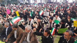 حضور در مراسم  9 دی تجدید میثاق ملت با آرمانهای نظام است.