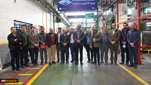 بازدید علمی جمعی از اساتید و کارشناسان دانشگاه از گروه صنعتی انتخاب الکترونیک 3