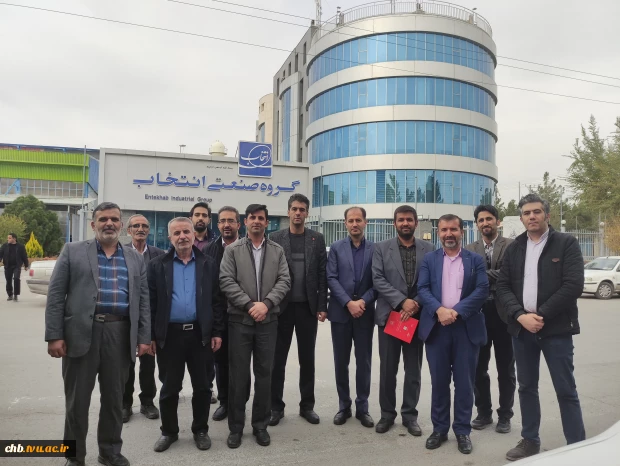 بازدید علمی جمعی از اساتید و کارشناسان دانشگاه از گروه صنعتی انتخاب الکترونیک 9