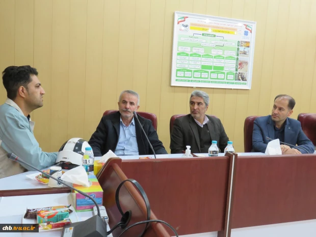 بازدید علمی جمعی از اساتید،دانشجویان و کارشناسان دانشگاه از شرکت فولاد سفید دشت 4