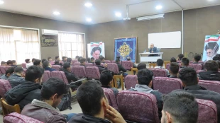 به مناسبت 16 آذر روز دانشجو مراسم جشن و شادی همراه با اجرای برنامه های متنوع برگزارگردید 7