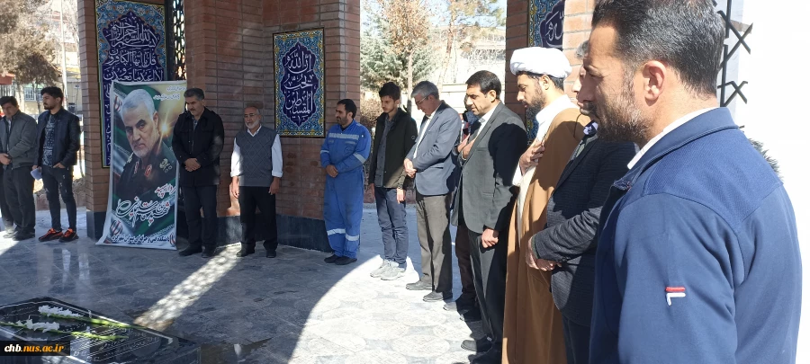 حضور ریاست دانشگاه فنی و حرفه ای استان به همراه روسای آموزشکده های استان ، جمعی از کارکنان ، اساتید و دانشجویان عزیز در مراسم دومین سالگرد شهادت حاج قاسم سلیمانی در مصلی بزرگ امام خمینی ره شهرکرد 2