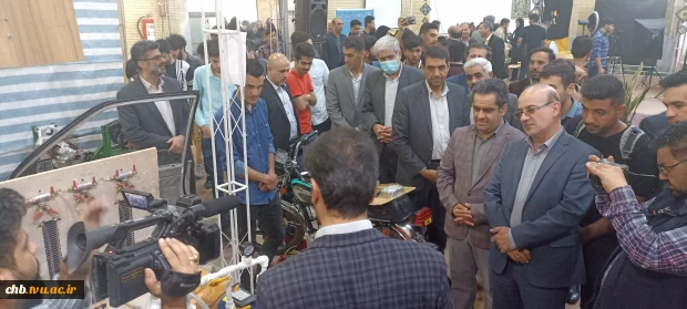 ششمین نمایشگاه دست ساخته های دانشجویان و اساتید آموزشکده های استان چهارمحال و بختیاری گشایش یافت  4