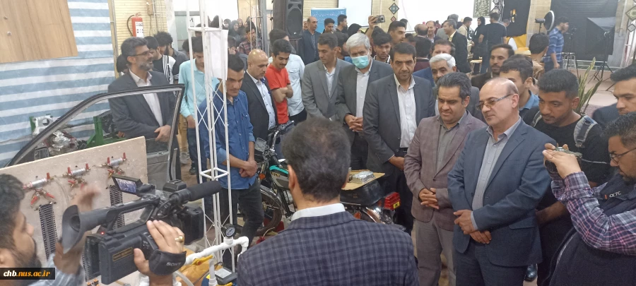 ششمین نمایشگاه دست ساخته های دانشجویان و اساتید آموزشکده های استان چهارمحال و بختیاری گشایش یافت  4