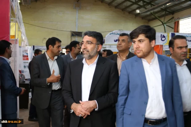 ششمین نمایشگاه دست ساخته های دانشجویان و اساتید آموزشکده های استان چهارمحال و بختیاری گشایش یافت 6