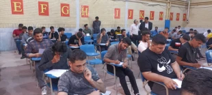 بازدید مهندس مومنی و هیئت همراه از روند برگزاری امتحانات پایان ترم از دانشکده فنی و حرفه‌ای  پسران شهرکرد 6
