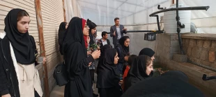 بازدید دانشجویان آموزشکده ملی مهارت دختران شهرکرد از دستاورد های اساتید و دانشجویان آموزشکده کشاورزی شهرکرد 2