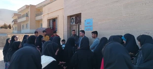 بازدید دانشجویان آموزشکده ملی مهارت دختران شهرکرد از دستاورد های اساتید و دانشجویان آموزشکده کشاورزی شهرکرد 3