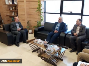 نشست صمیمی رئیس دانشگاه ملی مهارت استان چهارمحال و بختیاری با رئیس پارک علم و فناوری استان             4