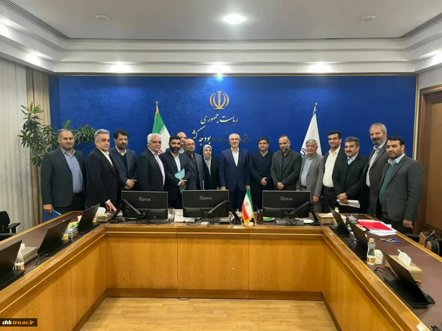 -نشست روسای دانشگاه های استان چهارمحال‌ و بختیاری با دکتر سید حمید پورمحمدی رئیس سازمان برنامه و بودجه کشور 3