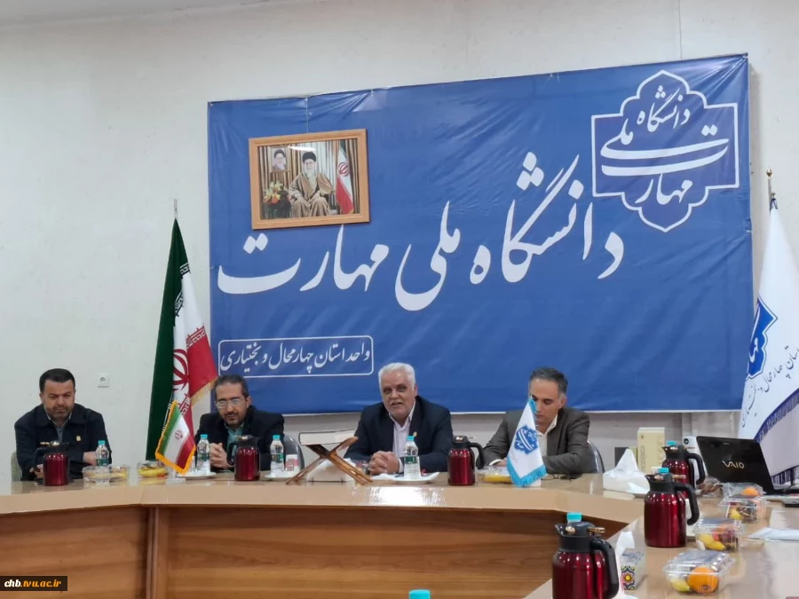 تقدیر از بانوان فرهیخته دانشگاه ملی مهارت واحد استانی چهارمحال و بختیاری بمناسبت روز زن و مادر 7