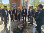 ادای احترام به مقام شهدای گمنام دانشگاه ملی مهارت واحد استانی چهارمحال و بختیاری با حضور دکتر زمانی رئیس دانشگاه ملی مهارت و دکتر فخر موسوی مدیر کل حوزه ریاست و روابط عمومی دانشگاه 3